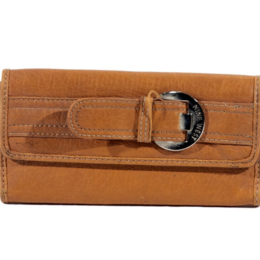 👜 Nine West Tan Wallet with Silver Buckle